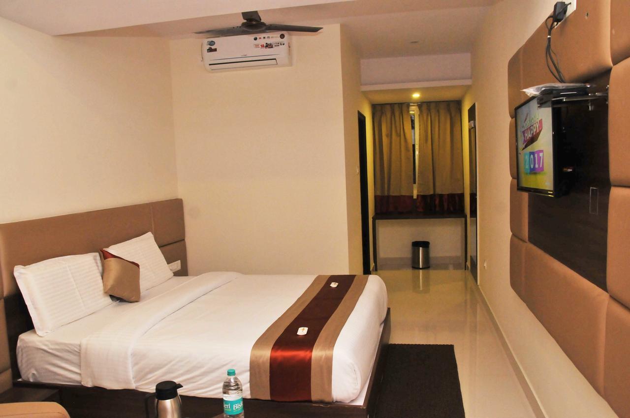Capital O 76622 Hotel Raama Grand Mysore Buitenkant foto